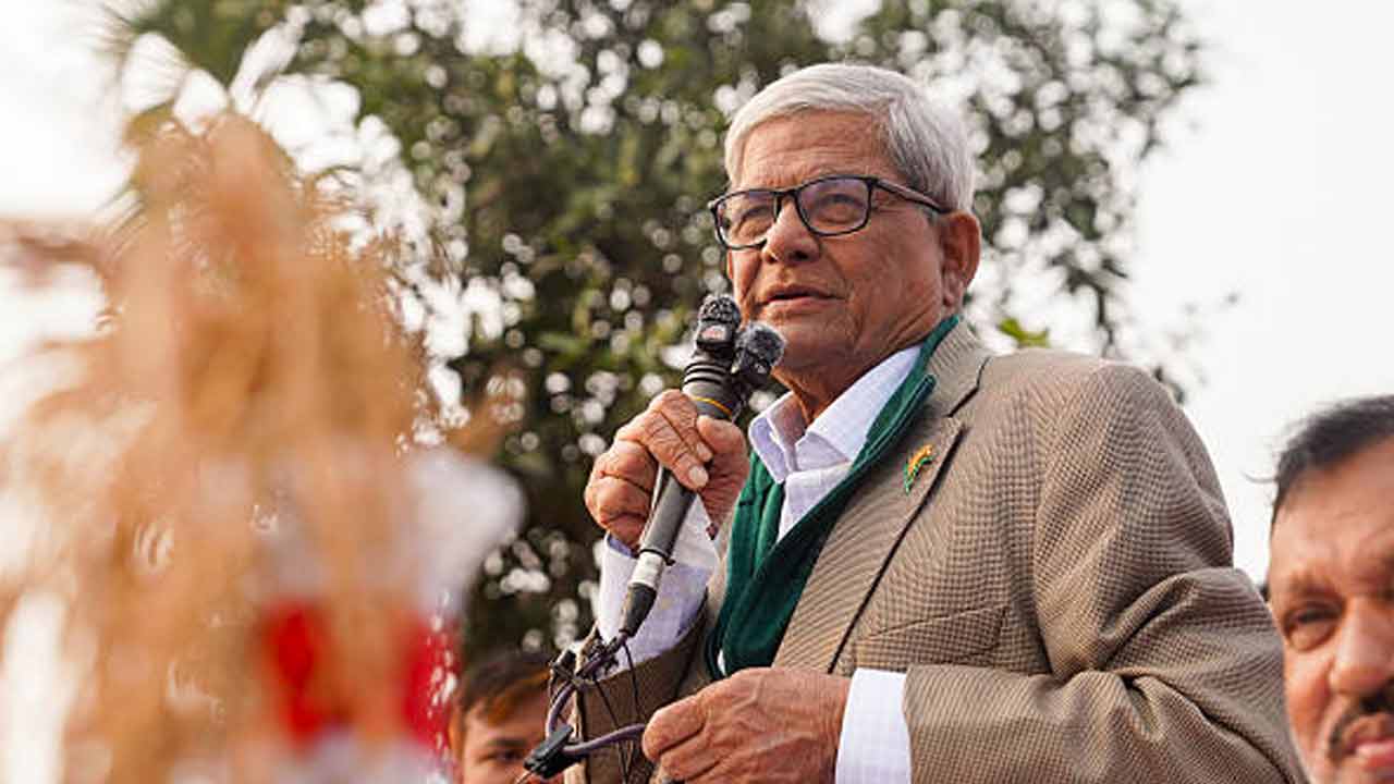 তৃণমূলের রাজনীতি পেরিয়ে রাষ্ট্রপতি হওয়ার পথে মির্জা ফখরুল