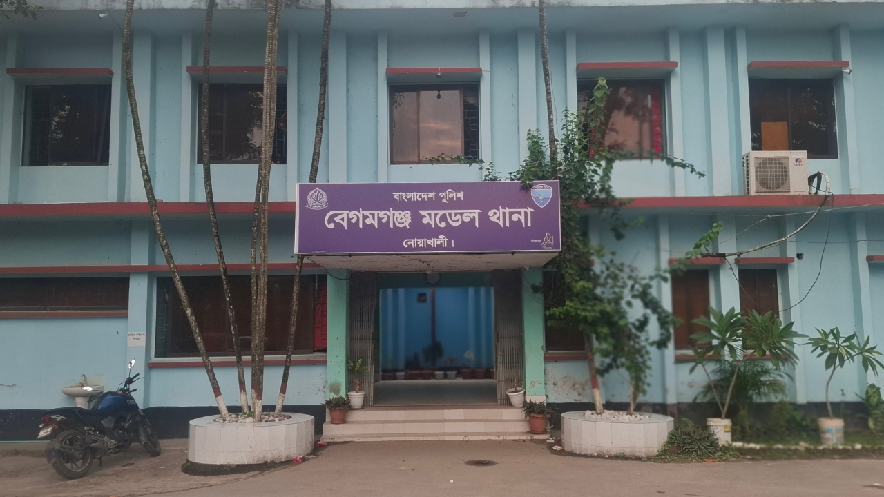 নোয়াখালীতে হোটেল ম্যানেজারকে কুপিয়ে জখম, ৫ লাখ টাকা লুটের অভিযোগ