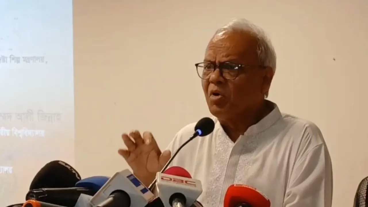 জুলাই চেতনা ধারণ করে বহুদলীয় গণতন্ত্র সুপ্রতিষ্ঠিত করতে হবে: রিজভী