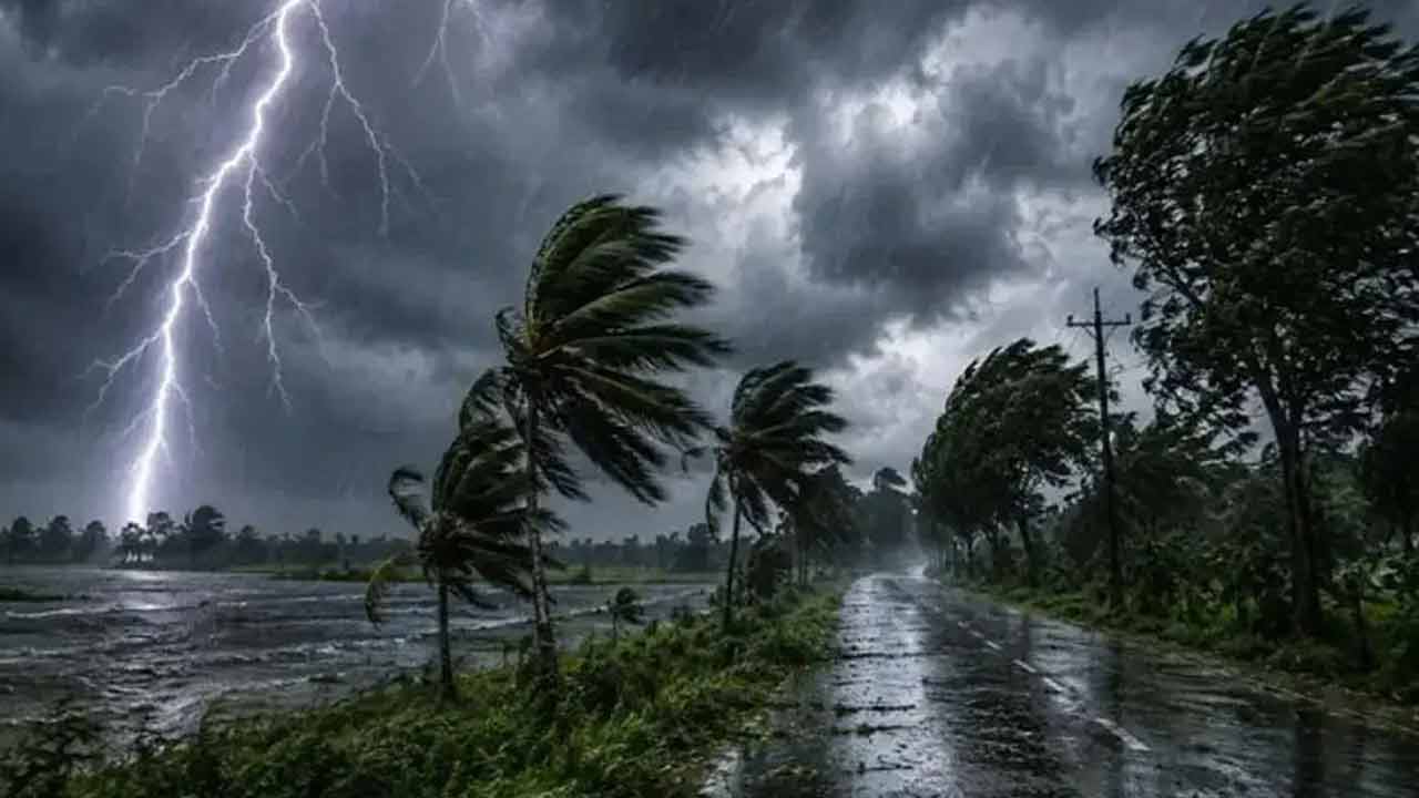 রাতের মধ্যে ১৫ অঞ্চলে ঝড়ের শঙ্কা