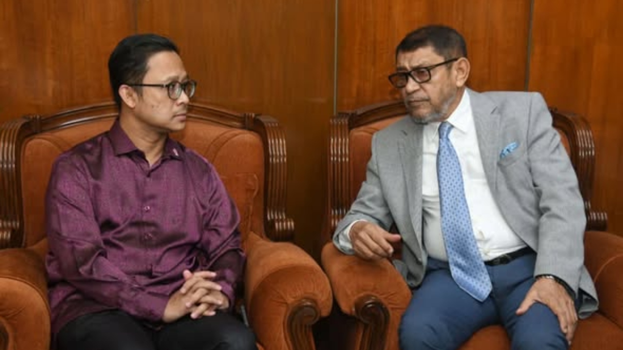স্বাস্থ্যমন্ত্রীর সঙ্গে মালয়েশিয়ার হাইকমিশনারের সাক্ষাৎ, স্বাস্থ্য খাতে সহযোগিতা বাড়ানোর গুরুত্ব