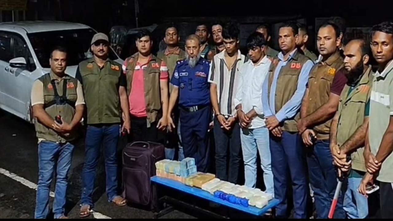 গোপালগঞ্জে ৬৪ হাজার ইয়াবাসহ দুই মাদক কারবারি গ্রেপ্তার
