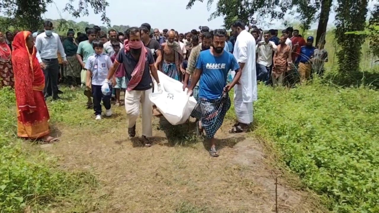 শিবচরে পরিত্যক্ত স্থান থেকে অজ্ঞাত তরুণীর মরদেহ উদ্ধার