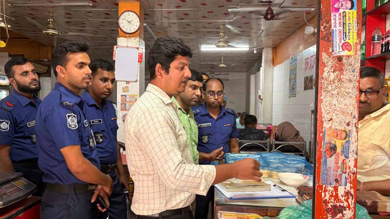 মাগুরায় দুই প্রতিষ্ঠানকে জরিমানা