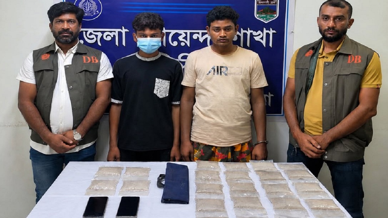 দুই কোটি ৩২ লাখ টাকার হেরোইনসহ মাদক সম্রাট গ্রেপ্তার