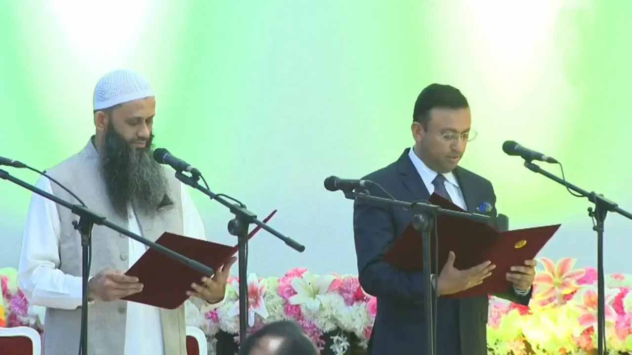 শপথ নিলেন নতুন ২ প্রতিমন্ত্রী