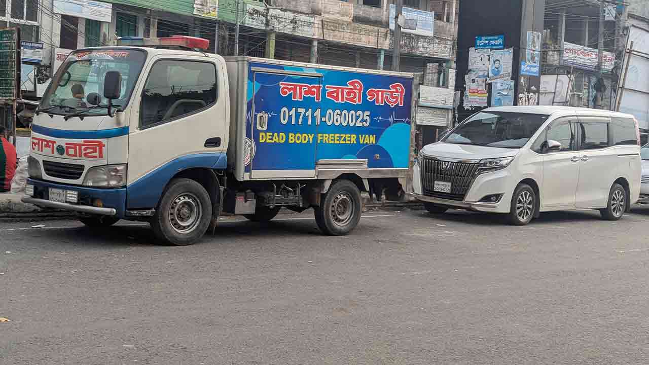 কলকাতার অগ্নিকাণ্ডে নিহত পাঁচ বাংলাদেশির মরদেহ দেশে ফিরছে