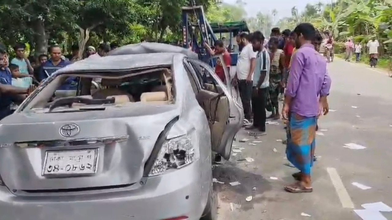 পাকুন্দিয়ায় দুই সিএনজির সংঘর্ষের পর প্রাইভেটকারের চাপায় বৃদ্ধ নিহত
