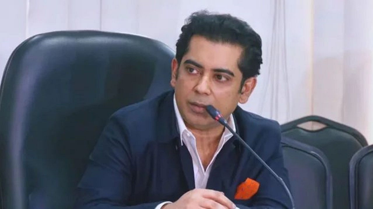 তথ্য ও সম্প্রচারমন্ত্রী ব্যারিস্টার আন্দালিভ রহমান পার্থ। ফাইল ছবি
