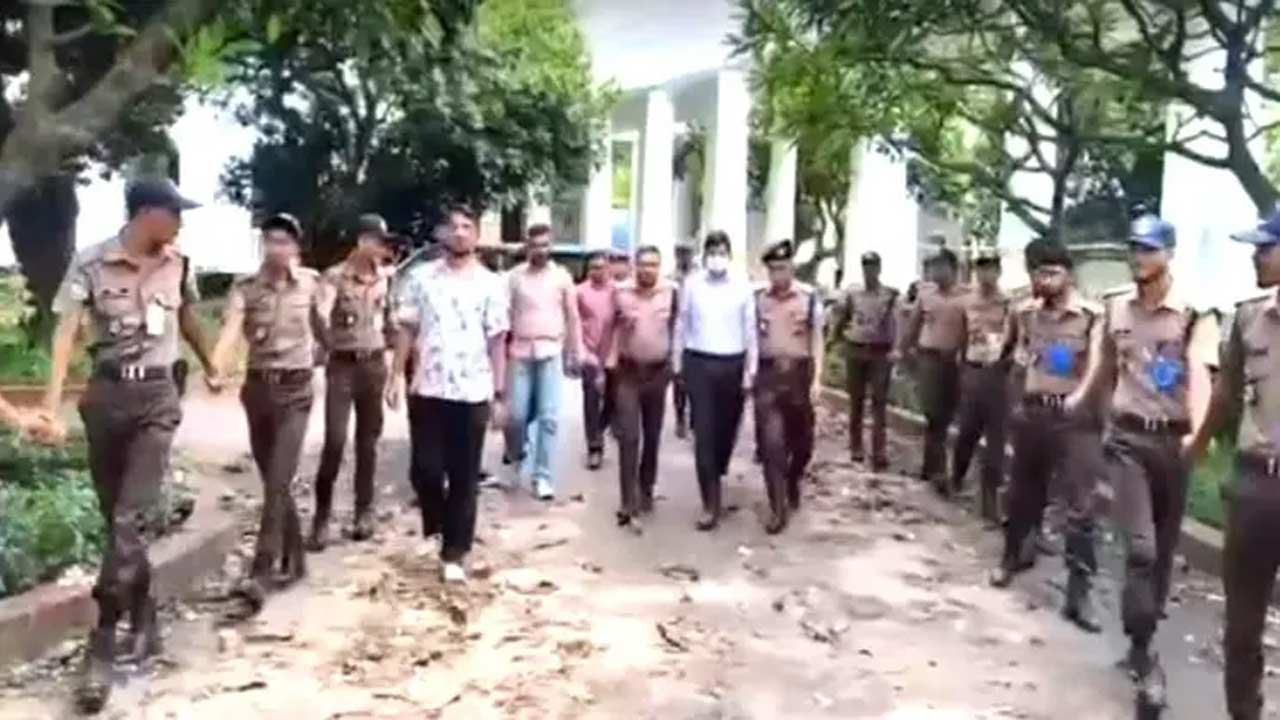 সংগৃহীত