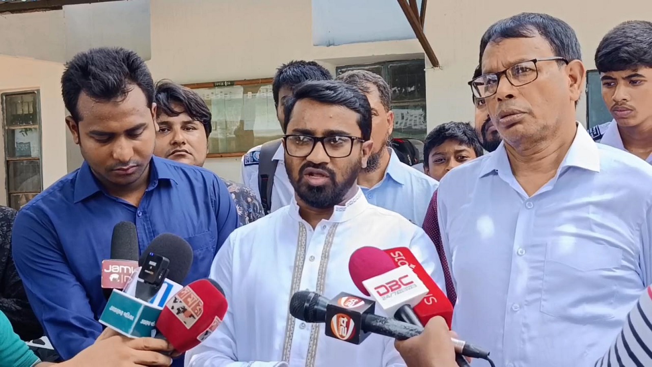 স্থানীয় নির্বাচনে দলীয় সিদ্ধান্তের বাইরে গেলে কঠোর ব্যবস্থা নেওয়া হবে: রাশেদ খান