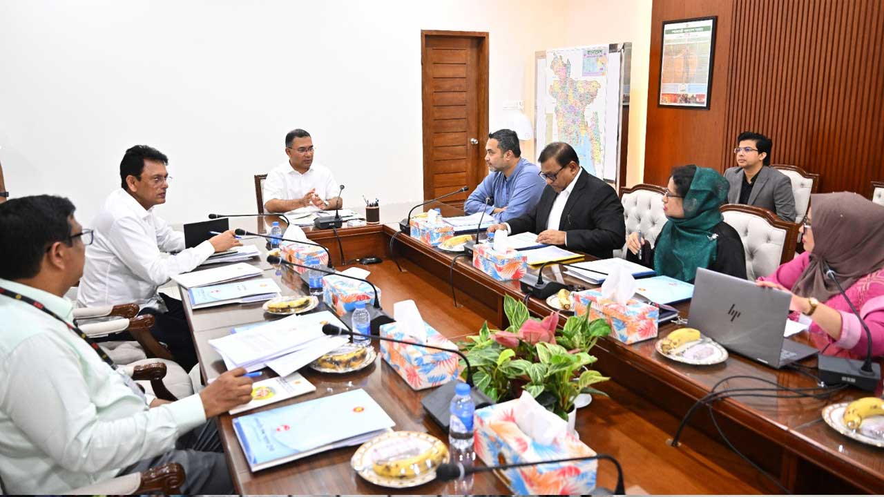 ষষ্ঠ থেকে স্নাতক পর্যন্ত মেয়েদের উপবৃত্তি চালুর নির্দেশ