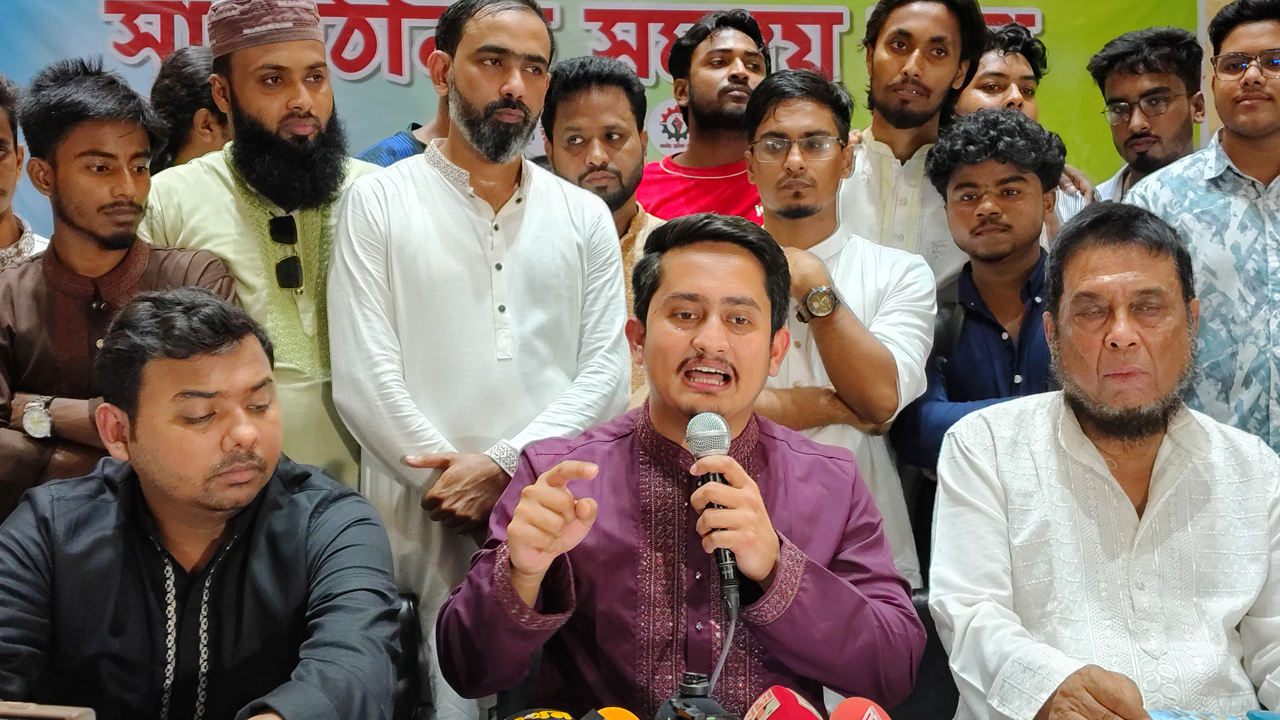 ডিসেম্বরে আ.লীগ ফেরার বাতাস শুধু সোশ্যাল মিডিয়া ও ভারতে: সারজিস