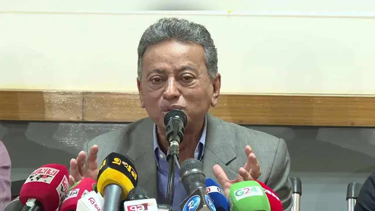 ফ্যামিলি কার্ডে ১ দশমিক ২ শতাংশ ত্রুটি, রাজনৈতিক বিবেচনায় বিতরণ হয়নি: আমির খসরু