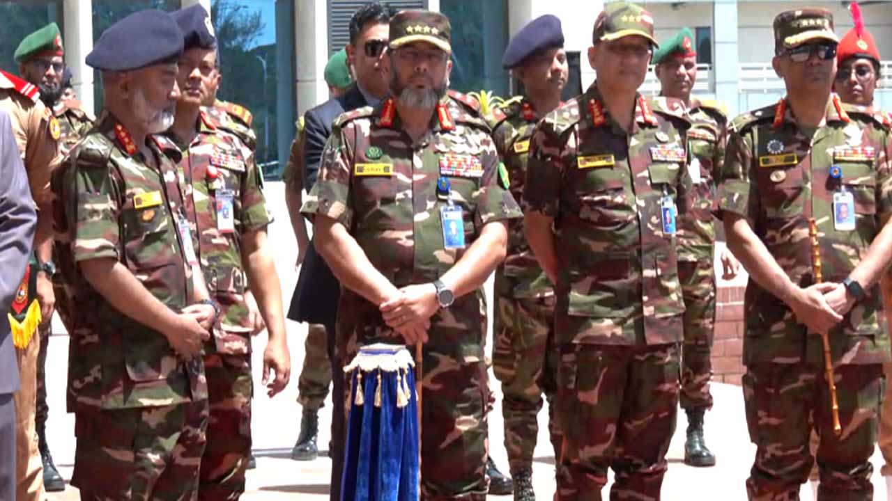 তরুণদের হাত ধরেই দারিদ্র্যমুক্ত হবে বাংলাদেশ: সেনাপ্রধান