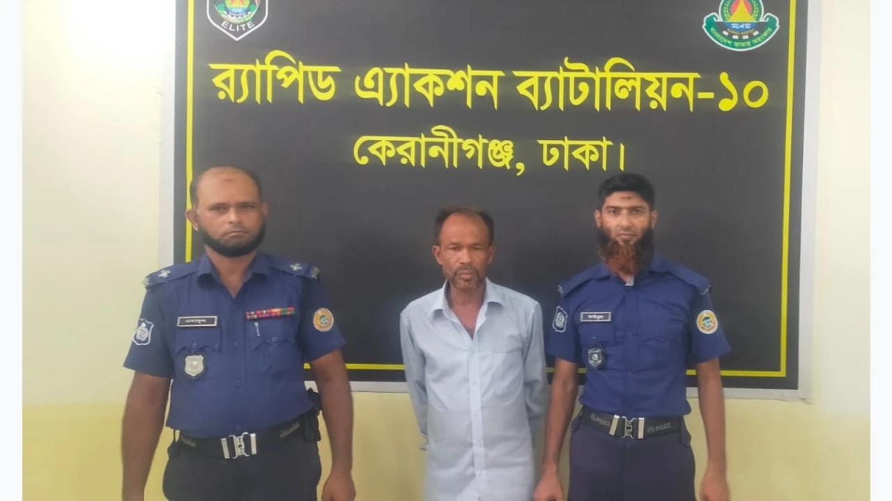 পিরোজপুরে চাঁদাবাজির মামলায় ইউনিয়ন বিএনপির সভাপতি-ছাত্রদল নেতাসহ গ্রেপ্তার ৪