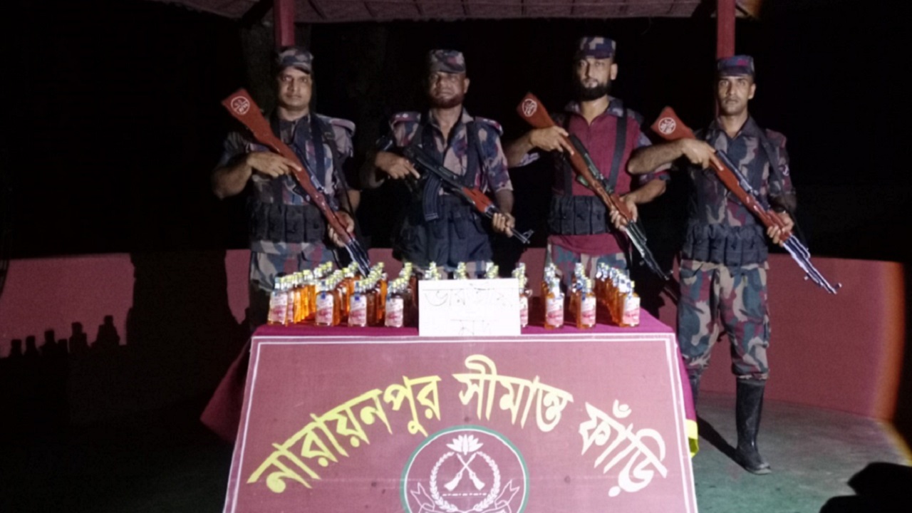 সীমান্তে ইয়াবাসহ বিপুল চোরাচালানি পণ্য জব্দ