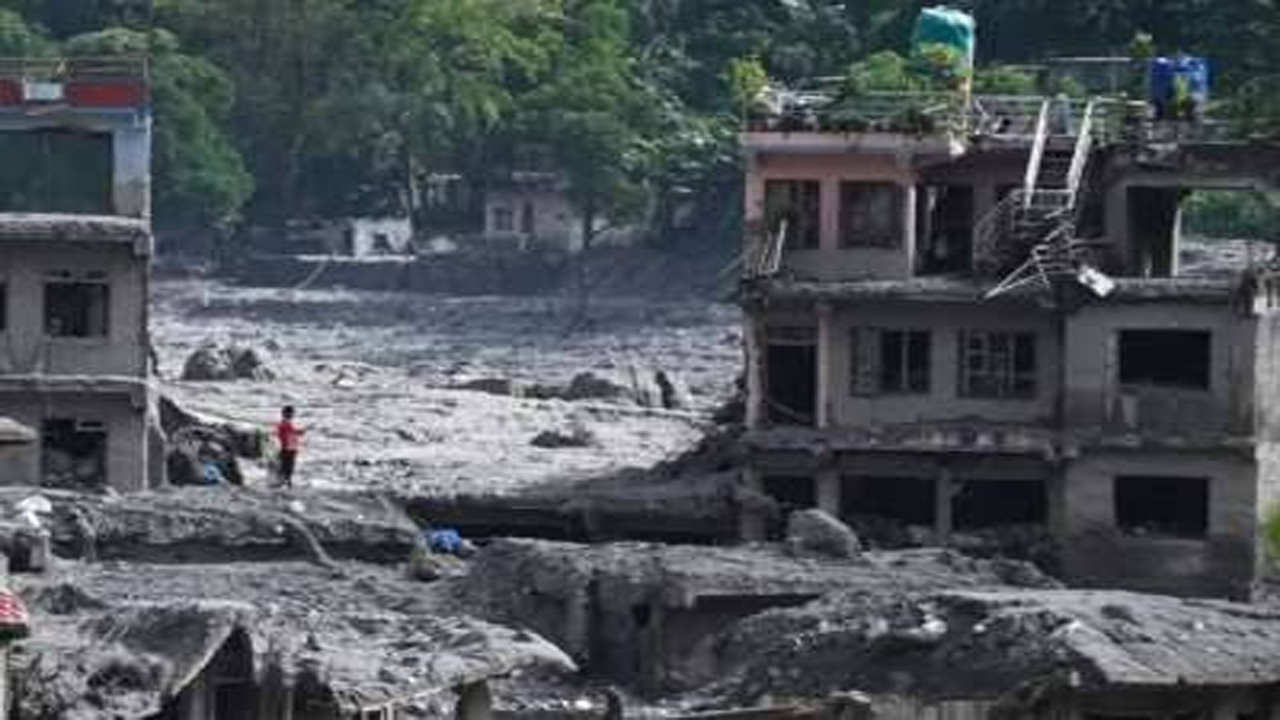 নেপালের পাশে বাংলাদেশ, দিচ্ছে ১ মিলিয়ন ডলার