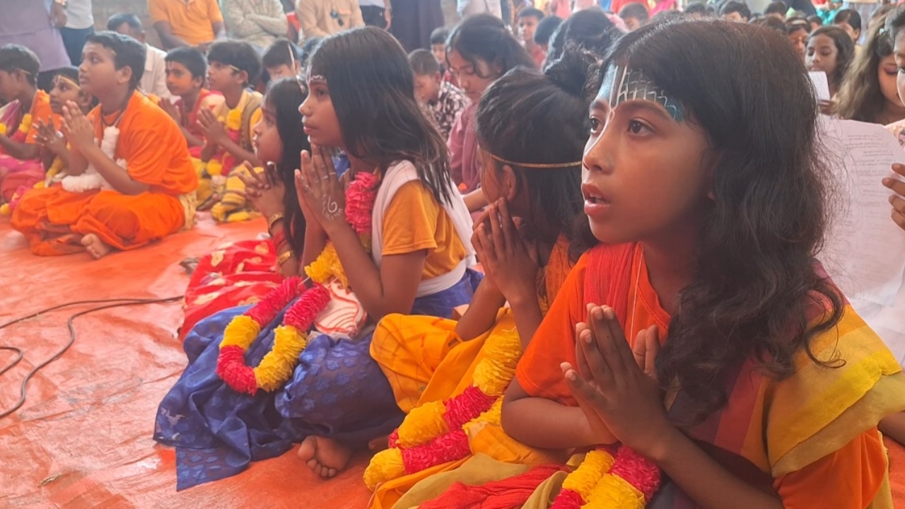 জয়পুরহাটে জন্মাষ্টমী উপলক্ষে &lsquo;শতকণ্ঠে গীতা পাঠ&rsquo;