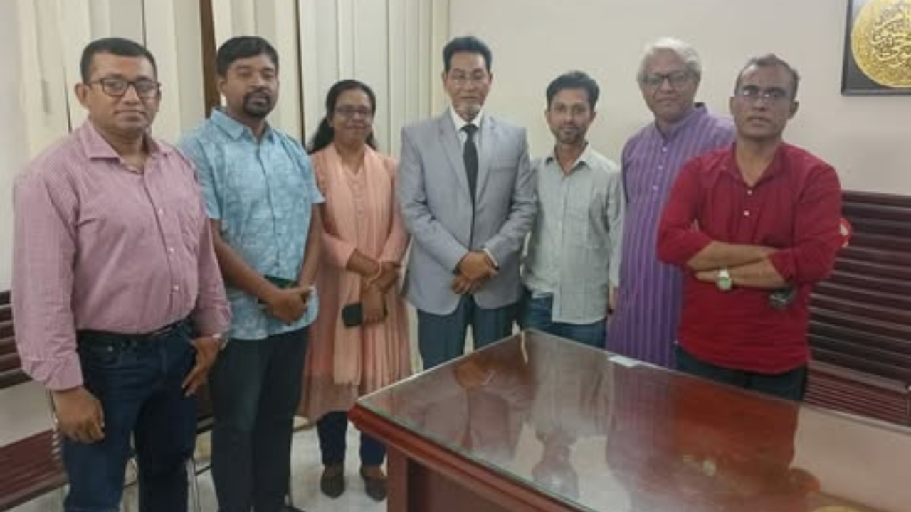 সরকারের কর্মকাণ্ড মূল্যায়নের সময় না দিয়ে বিরোধী দলের লংমার্চ অনুচিত: চিফ হুইপ