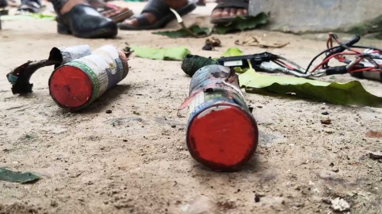 মেহেরপুরে বিএনপি কার্যালয় ও সভাস্থলের পাশে ককটেল বিস্ফোরণ