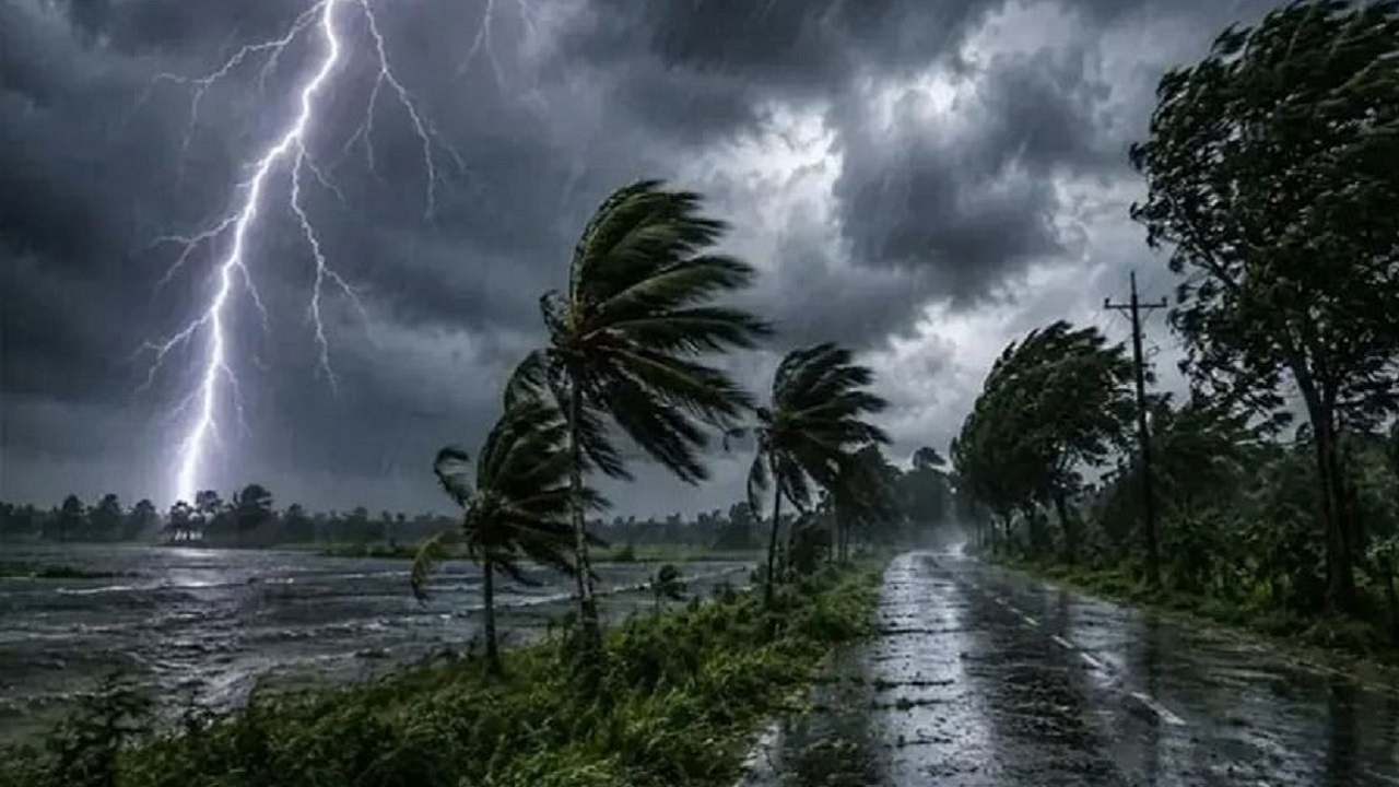 দুপুরের মধ্যে যেসব এলাকায় বজ্রসহ বৃষ্টির সম্ভাবনা
