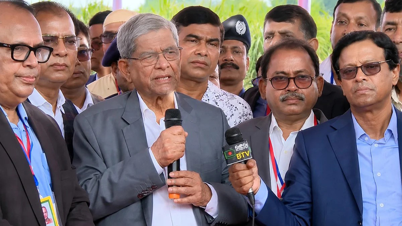 সংঘাত পরিহার করে সম্প্রীতির রাজনীতি গড়ার আহ্বান রাষ্ট্রপতির