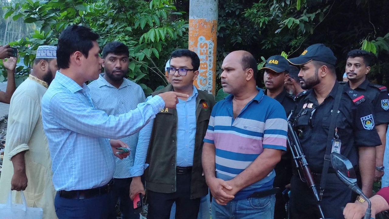 লক্ষ্মীপুরে নকল ঘি বিক্রির দায়ে ব্যবসায়ীকে ২ লাখ টাকা জরিমানা
