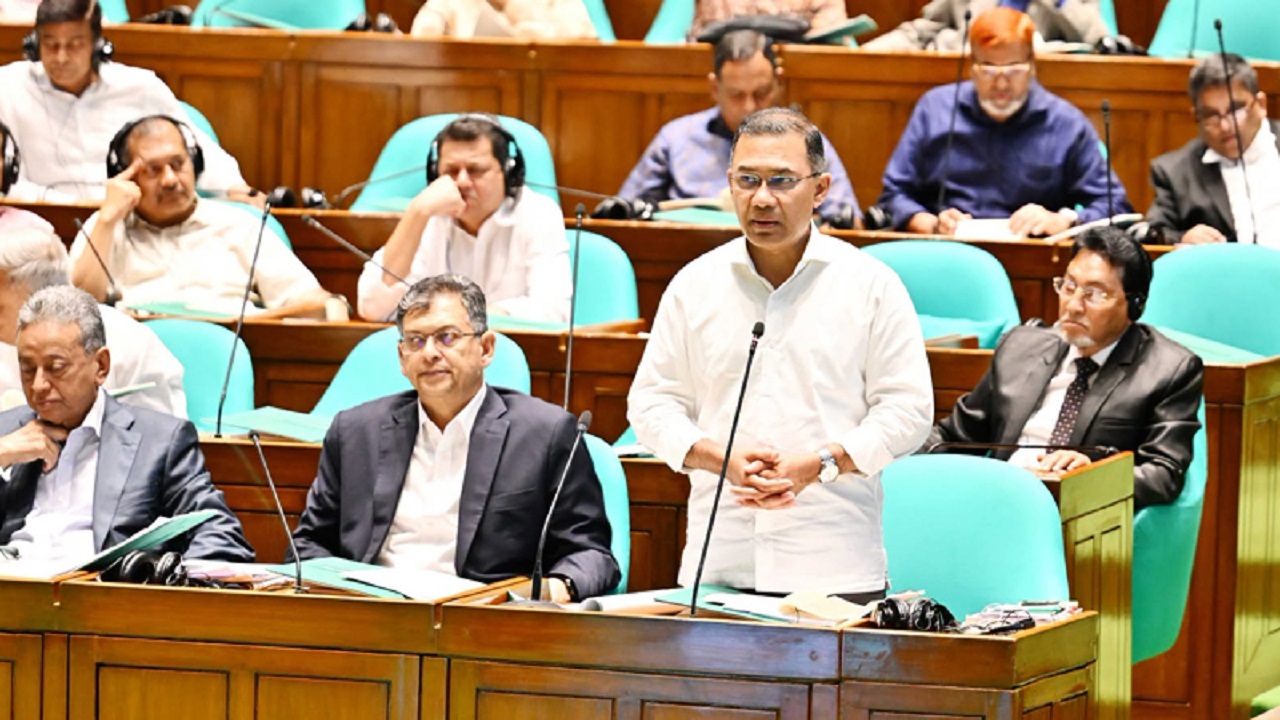 লংমার্চ করে গ্যাস-বিদ্যুৎ সমস্যার সমাধান হলে আমরাই সবার আগে করতাম: প্রধানমন্ত্রী