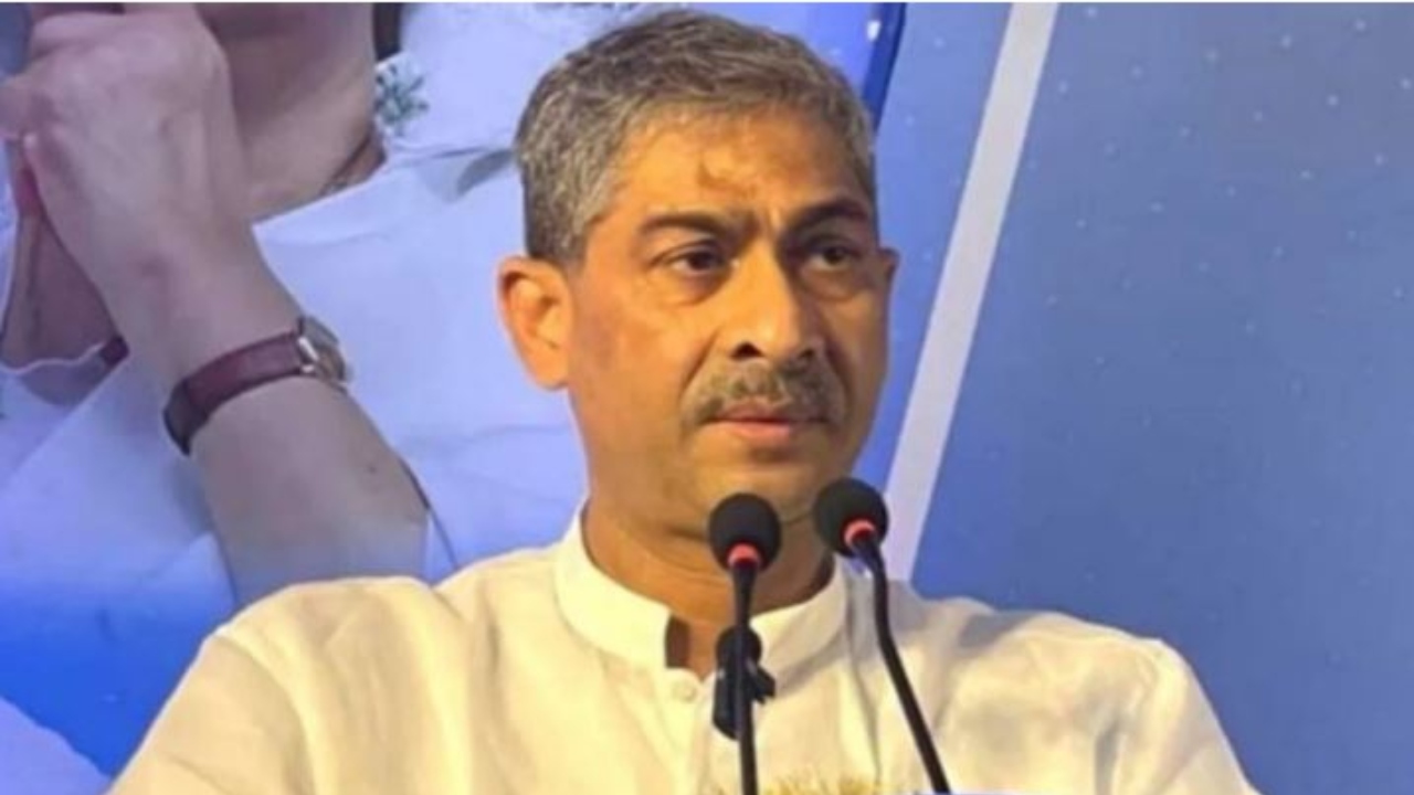 ফ্যাসিবাদ ফিরে আসার পথ তৈরি করছে জামায়াত-শিবির: এ্যানি