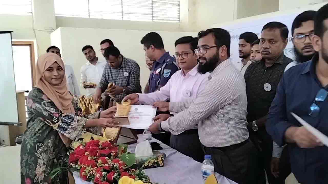 শিবচরে জিপিএ-৫ পাওয়া শিক্ষার্থীদের সংবর্ধনা