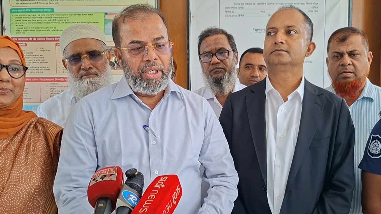 রাজধানীর চারপাশের নদ-নদীর দূষণের ৪২৪ উৎস শনাক্ত: পরিবেশ প্রতিমন্ত্রী
