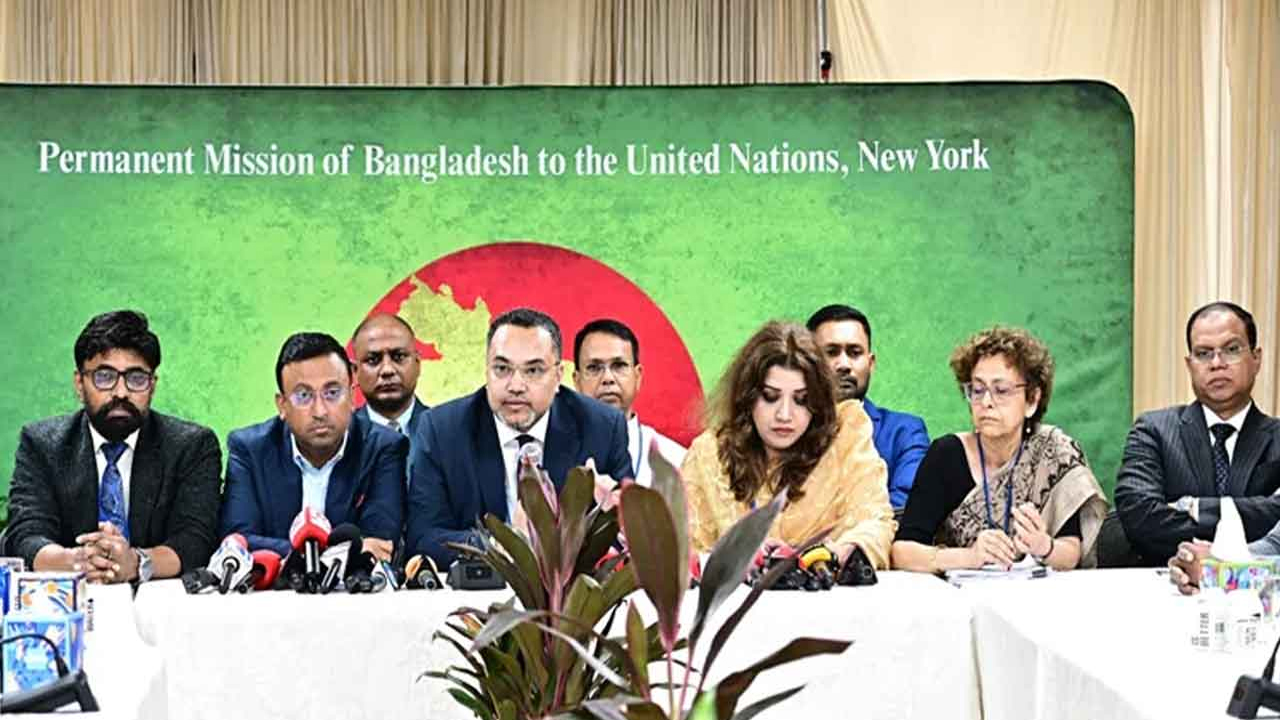 বিশ্বমঞ্চে জনস্বার্থ ও দেশের মর্যাদাকে অগ্রাধিকার দিচ্ছেন প্রধানমন্ত্রী: মাহদী আমিন