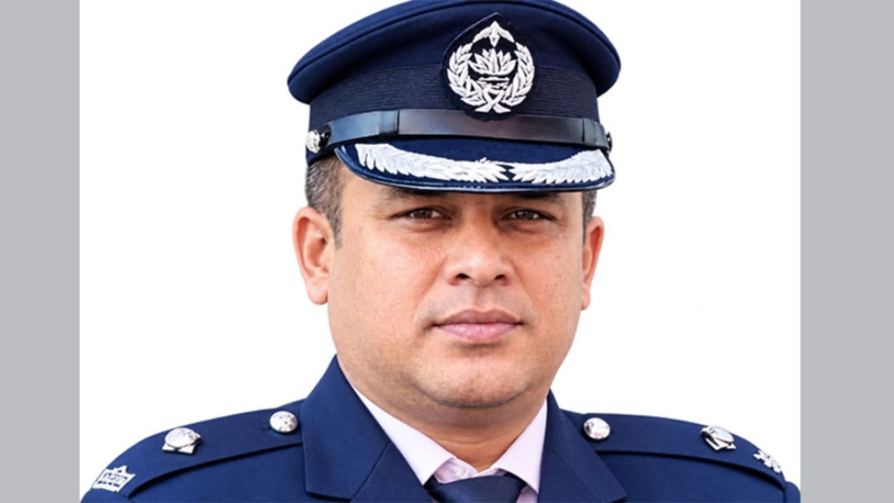 ক্যান্টনমেন্ট থানার সাবেক ওসির সঙ্গে আওয়ামী লীগের সংশ্লিষ্টতা পাওয়া গেছে: স্বরাষ্ট্রমন্ত্রী