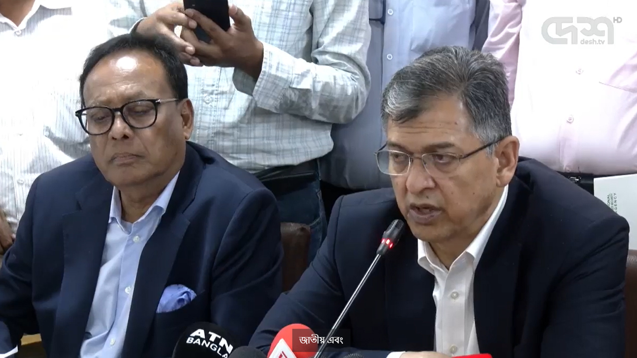 প্রস্তাবিত সাইবার সুরক্ষা আইনে গণমাধ্যমকর্মীরা হয়রানি হবে না: স্বরাষ্ট্রমন্ত্রী