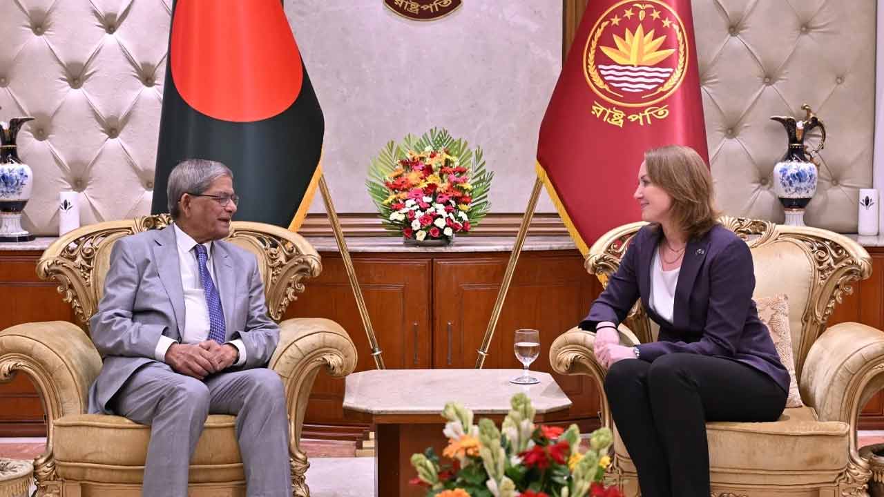বিনিয়োগ, এলএনজি সরবরাহ ও দক্ষতা উন্নয়নে অস্ট্রেলিয়ার সহযোগিতা বাড়ানোর আহ্বান রাষ্ট্রপতির