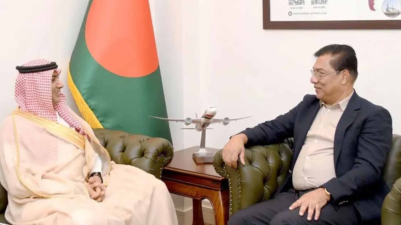 সৌদি রাষ্ট্রদূতের সঙ্গে বিমানমন্ত্রীর বৈঠক, সহযোগিতা বাড়ানোর আলোচনা