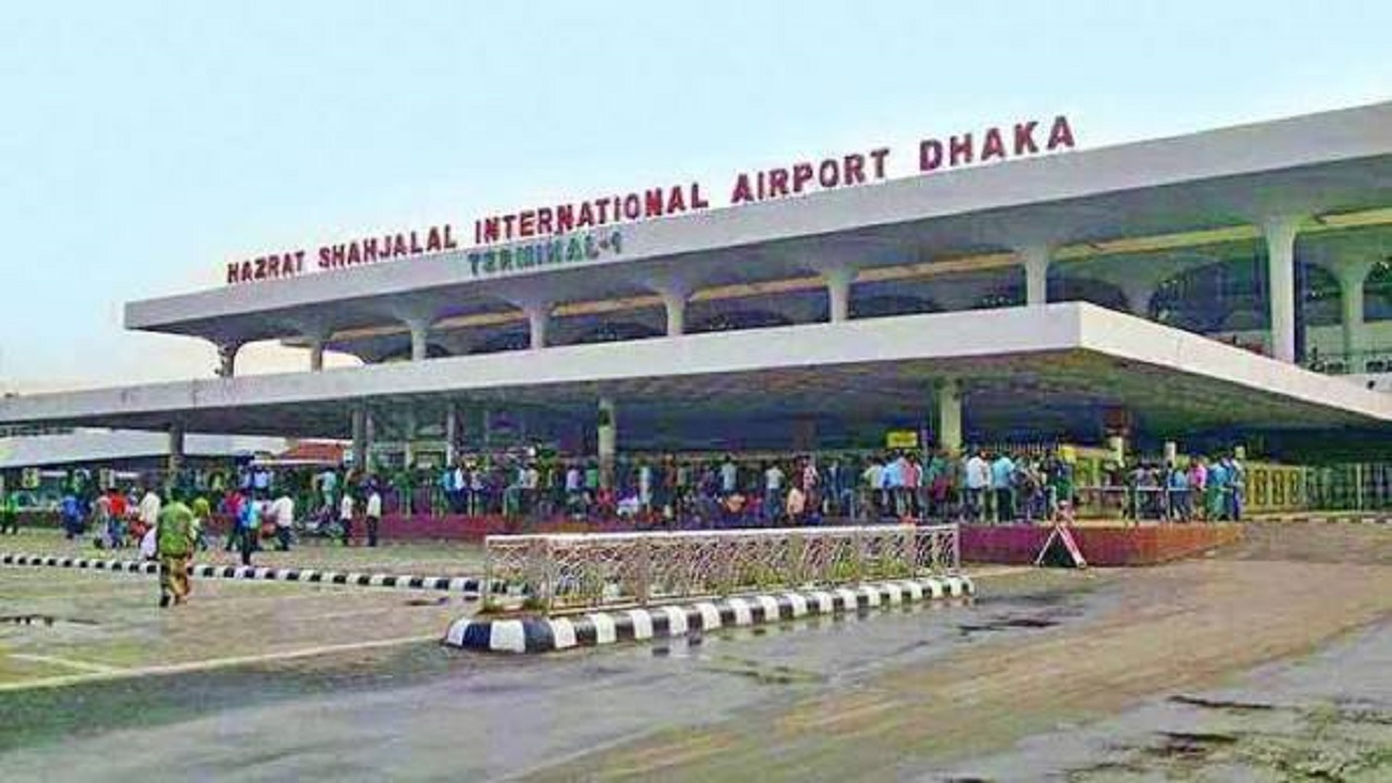 পাসপোর্টে বাবা পাল্টে দেশত্যাগের চেষ্টা, অতঃপর...