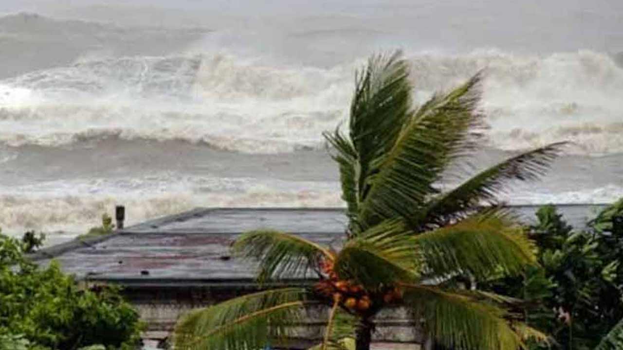 অক্টোবরে ঘূর্ণিঝড়ের আভাস
