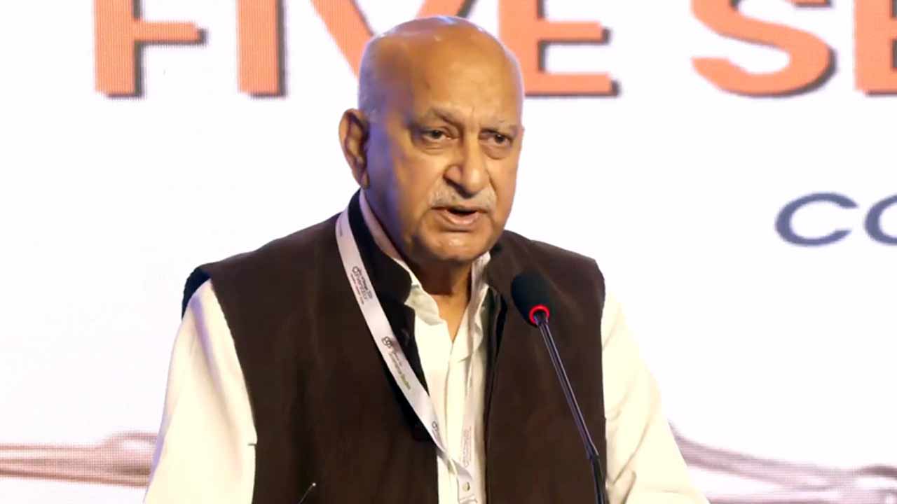 ভারত-বাংলাদেশের দীর্ঘস্থায়ী বন্ধন সাময়িক ঝড় মুছে দিতে পারবে না: এম জে আকবর