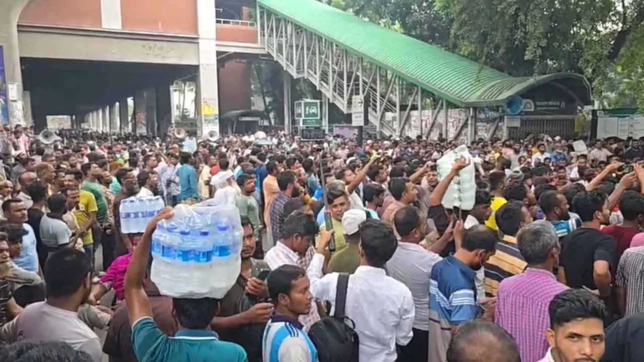অটোরিকশা ধর্মঘট-অবরোধে রাজধানীতে চরম জনভোগান্তি