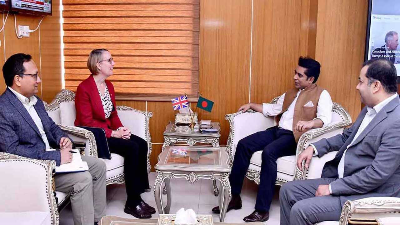 সরকার গণমাধ্যমকে নিয়ন্ত্রণের চেষ্টা করছে না: তথ্যমন্ত্রী
