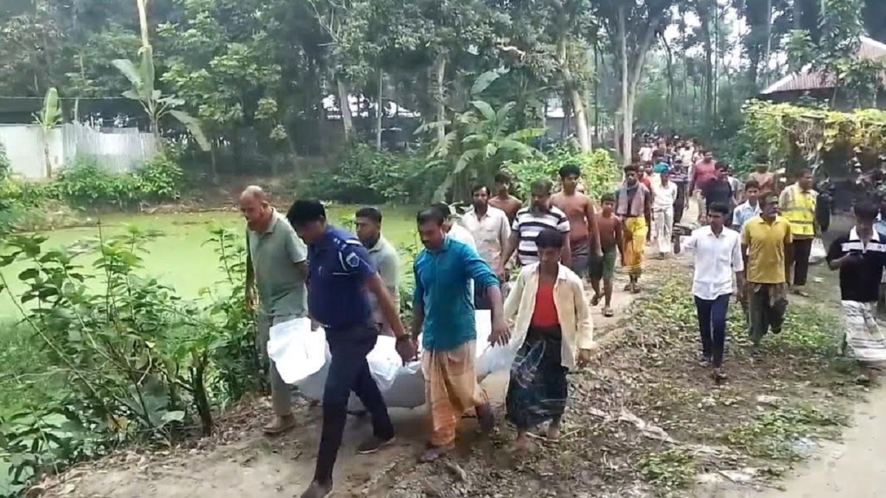 নিখোঁজের পর বাড়ির পেছনে মিললো ক্ষতবিক্ষত মরদেহ