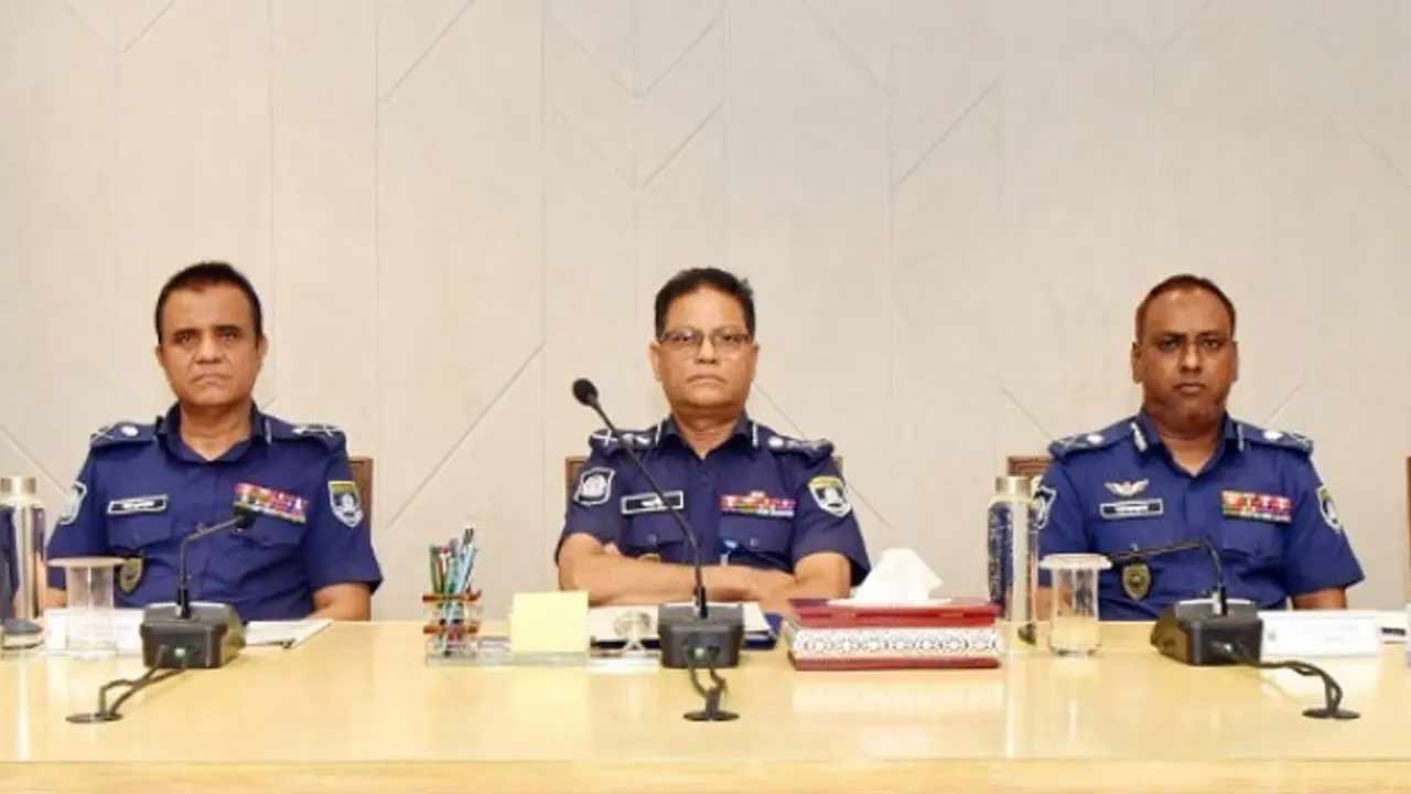 চ্যালেঞ্জ মোকাবিলা করে পুলিশকে দায়িত্ব পালন করতে হবে: আইজিপি