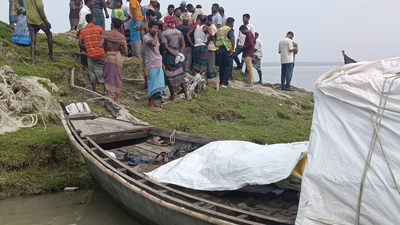 নিখোঁজের দুইদিন পর নদীতে ভেসে এলো জেলের মরদেহ&nbsp;