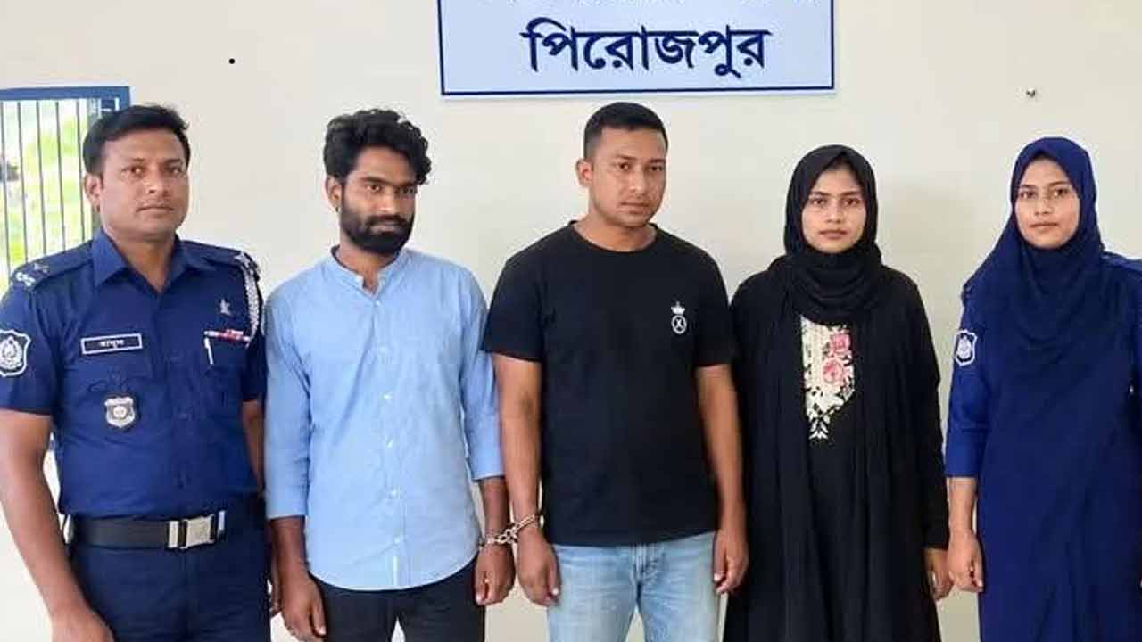 ব্যবসায়ীকে হানি ট্রাপে ফাঁসিয়ে ব্ল্যাকমেইল ছাত্রদল নেতাসহ গ্রেপ্তার ৩