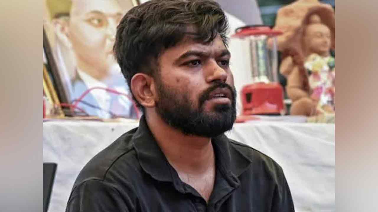 আটক দীপকে, এর মধ্যেই পরিবারে শোকের ছায়া