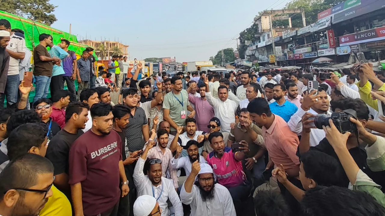 দোহাজারীকে উপজেলা ঘোষণার দাবিতে মহাসড়ক অবরোধের হুঁশিয়ারি