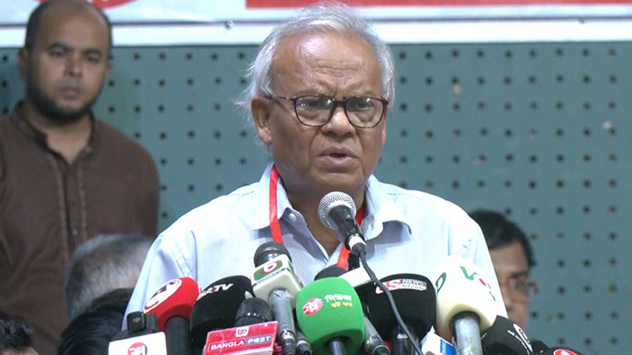 দেশে অরাজকতা সৃষ্টি করে সরকারকে ব্যর্থ করার চেষ্টা চলছে: রিজভী