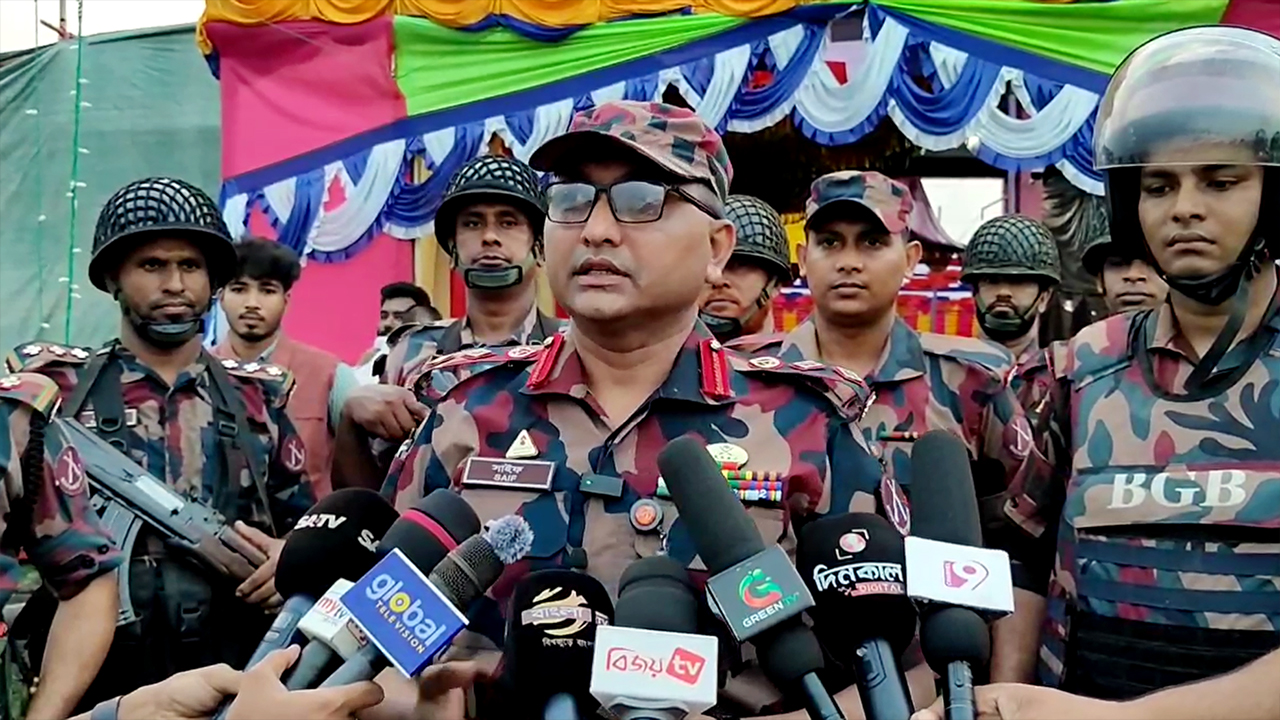 যশোরে ২২২ পূজামণ্ডপের নিরাপত্তায় বিজিবি, প্রস্তুত ডগ স্কোয়াড ও সাঁজোয়া যান